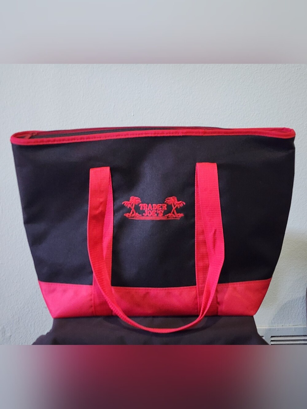 Trader Joe's | Large Reusable Grocery Cololer Bag | Black & Red